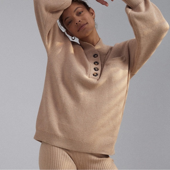 Lunya Cozy Cotton Silk Pocket Henley - Picture 2 of 12